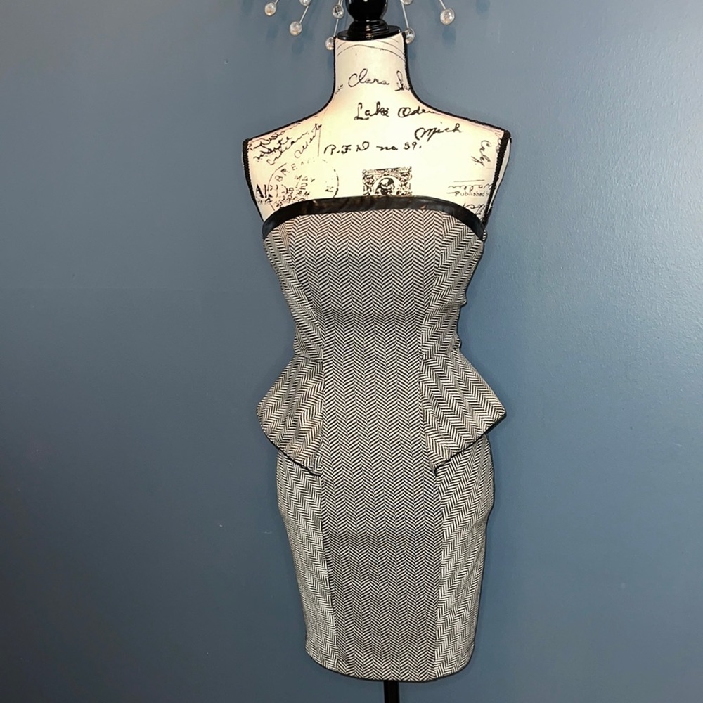 NWT Windsor Ruby Rox Strapless Peplum Dress
